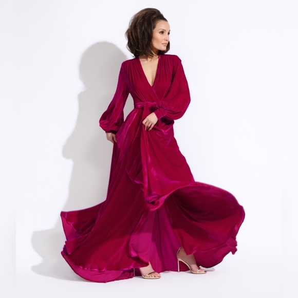 Catherine D'Lish Beverly Silk Velvet Fuschia Boudoir Dressing Gown - Size M - Picture 1 of 5